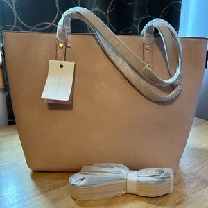 NWT Poppy & Peonies Go-Getter Tote - Blush